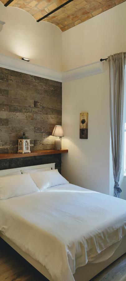 Christy Suite Elegante Appartamento Nel Centro Storico Di אנזיו מראה חיצוני תמונה